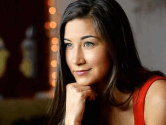 Actress Sara Antonio