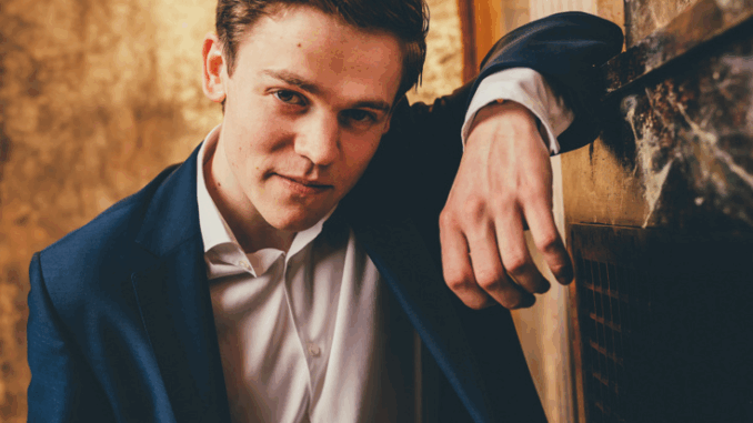 Image of young actor Sam Clemmett