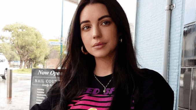 Photo-of-actress-Adelaide-Kane Photo of actress Adelaide Kane