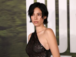 Photo of actress Kelsey Asbille