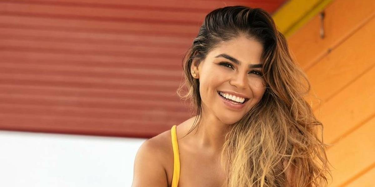 Fernanda Flores
