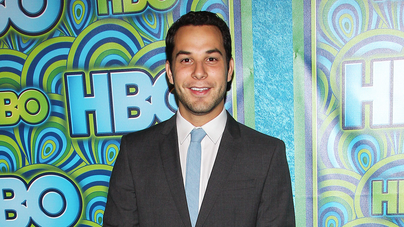 Skylar Astin