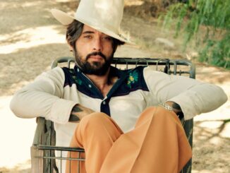 Photo of actor Ryan Bingham