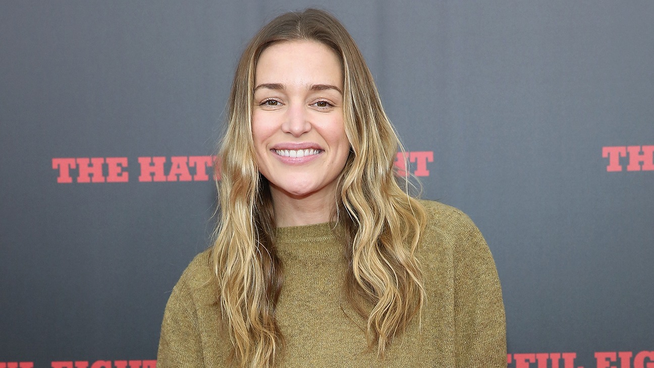 Piper Perabo has a closed, unobtrusive lifestyle