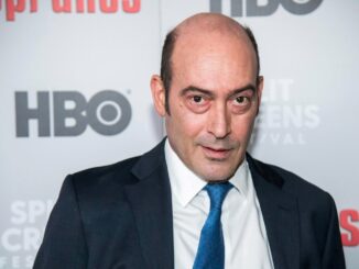 Photo of famous actor John Ventimiglia