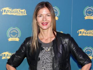 image of actress Jill Hennessy