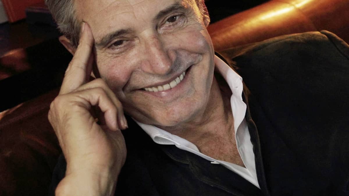 Michael Nouri has a masculine beauty with a handsome face