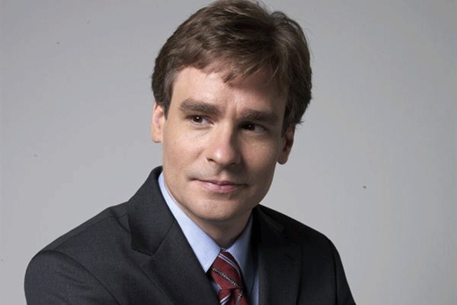 Robert Sean Leonard received prestigious awards