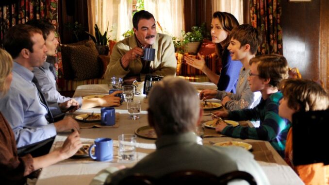 HOLLYWOOD IN MOURNING: "Blue Bloods" Legend Tom Selleck Steps Away From Acting Forever in 2026? md02