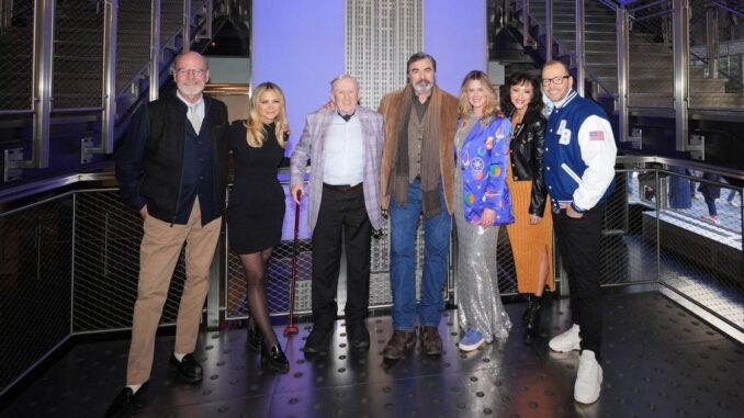 Hollywood Mourns: Blue Bloods Icon Tom Selleck Bids Emotional Final Farewell in April 2026! md02